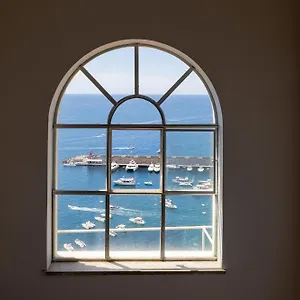 Apartment Design Sea View Accessible By 250 Steps, Amalfi