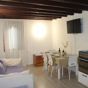 https://casa-elia.hotelinveneto.com