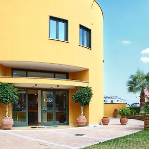 City Hotel קאסוריה